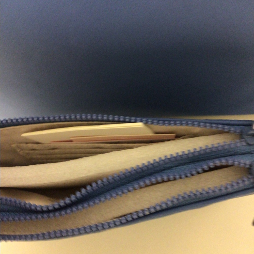 NWT Kate Spade Nylon Tote w/Wristlet - Picture 6 of 7